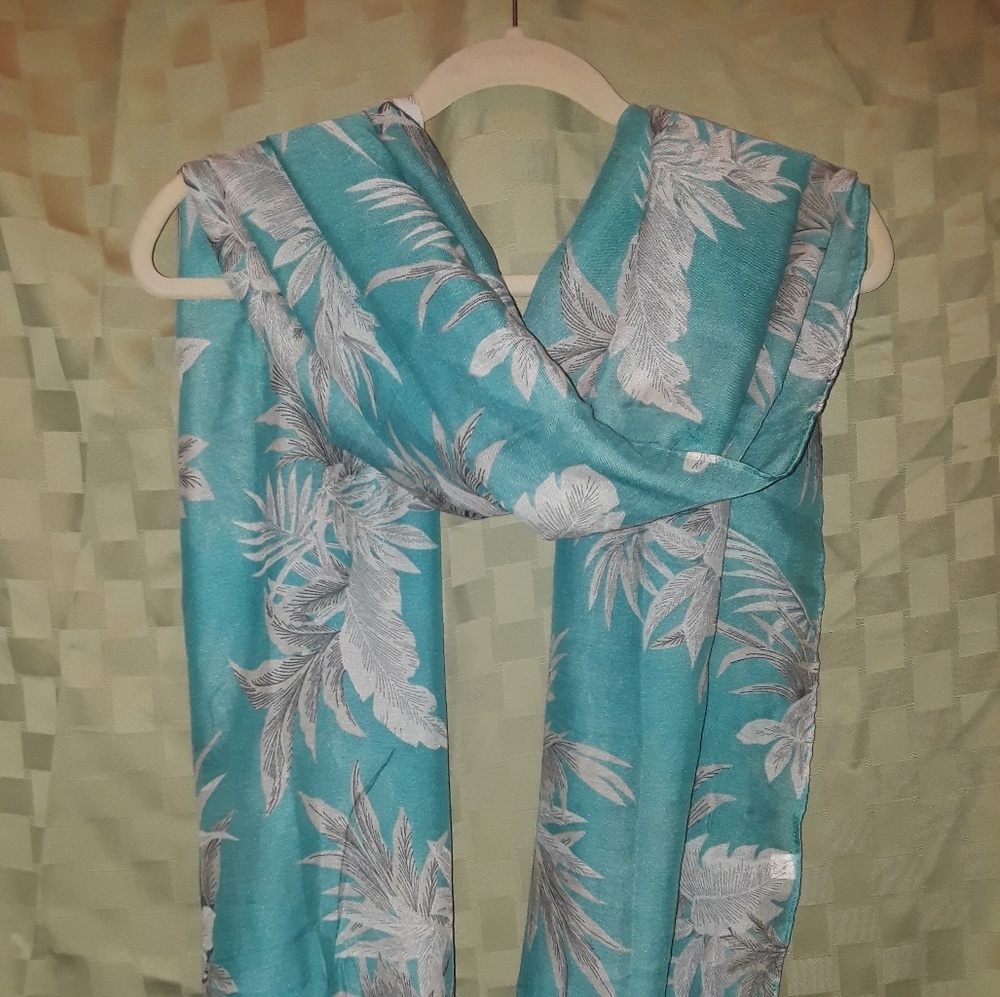 Fancy summer scarf
